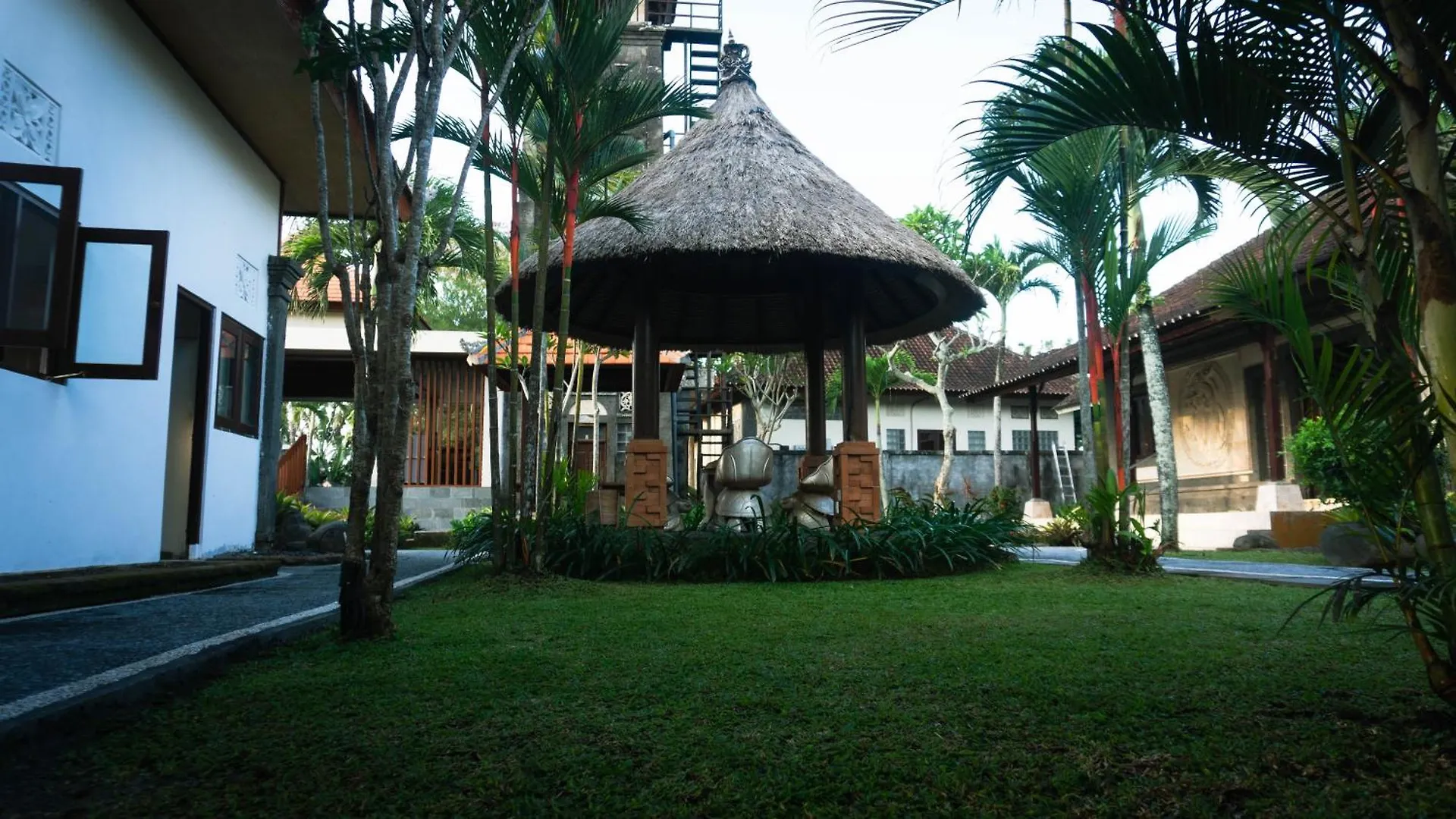 Arbathu Villa Ubud 3*,